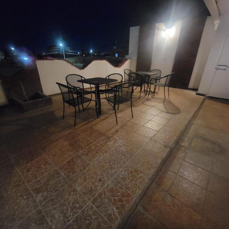 Terraza nocturna del hotel